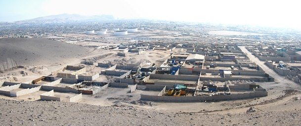 Vista a la zona industrial del cerro
                            Chu�o, foto panor�mica