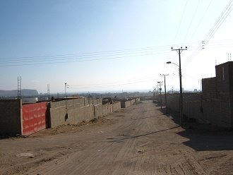 Vuelta por la zona industrial del
                                  cerro Chu�o 02