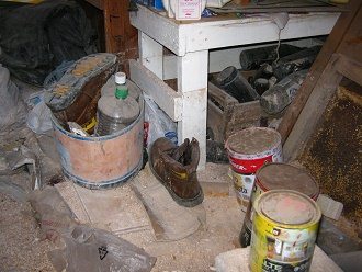 La casa Tarasco con tierra rosada 02