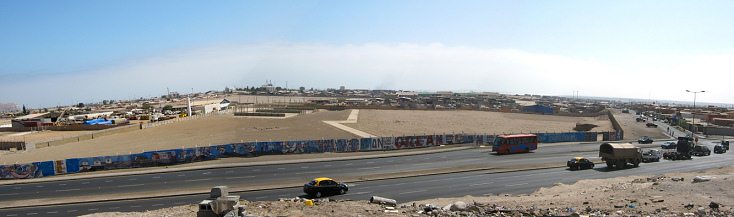 Vista del ex terreno de la tierra t�xica,
                          panorama