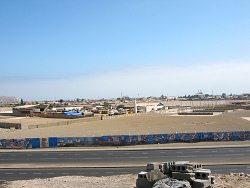 Vista del ex terreno de la tierra t�xica
                        02