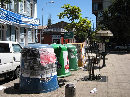 Plaza Brasil, reciclaje con 4 contenedores