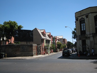 Calle Hurfanos, hilera de casas
