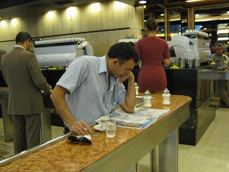 Caf� Caribe, la parada de traseros de las
                        rubias