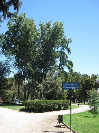 Brasilienplatz (plaza Brasil),
                                Schild