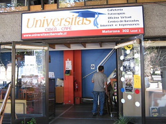 Brasilienplatz, der Eingang zum
                        Internetcaf�