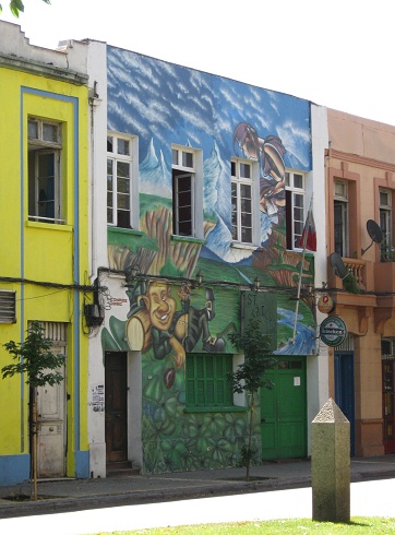 Cummingallee, bemaltes Haus mit
                          Landschaftsbild, doppelte Nahaufnahme