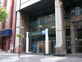 Calle Hu�rfanos, Banco Edwards