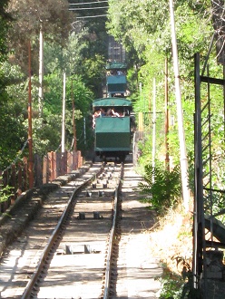 Die Standseilbahn f�hrt 02