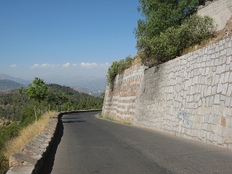 Die grosse St�tzmauer