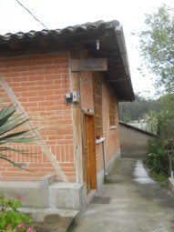 Casa con sala de exposici�n de tejidos
                            de Jos� Cotacachi