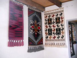 Un rinc�n con un grupo de tejidos