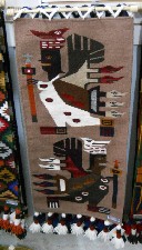 Wandteppich mit gefl�gelten
                                    G�ttern (Ausserirdische)