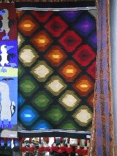 Wandteppich mit grafischem Design