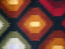 Wandteppich mit grafischem Design,
                              Detail