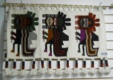 Tejido mostrando dioses