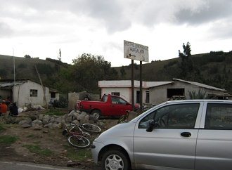 Der Wegweiser zur Herberge "Inka
                          Huasi" in Huasalata