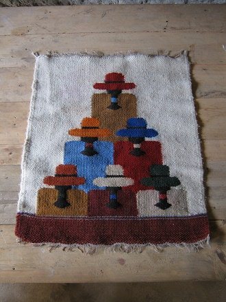 Kleiner Wandbehang mit einer
                          Herrenversammlung mit Z�pfen