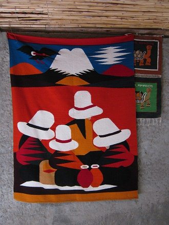 Wandteppich mit vier Klatschtanten, Vulkan,
              Condorvogel und Wolke