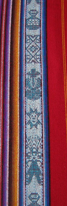 Tischdeckenmuster mit Amphore,
                                    geometrischem Energiemuster, Frau,
                                    Sonne und T�nzer in Blau,
                                    Nahaufnahme