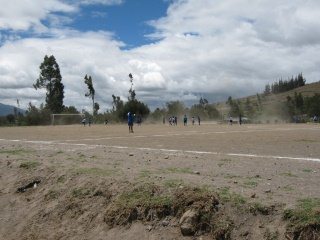 Das Fussballspiel geht weiter