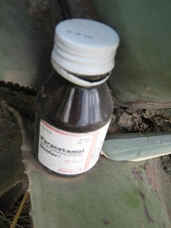 Medizinflschchen fr Paracetamol
                                  in der Cabuya
