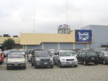 Guayaquil, el centro
                                      comercial "Policentro",
                                      la entrada, foto panor�mica 02