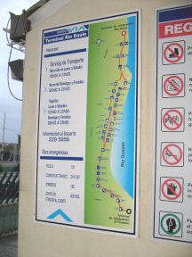 Guayaquil, der Metrov�a-Terminal Daule,
                          die Routentafel der Buslinie von Guasmo bis
                          zum Terminal Daule beim Terminal Terrestre.