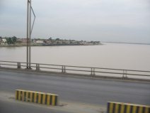 Puente sobre el Ro Babahoyo (04),
                          panorama de la orilla (02)