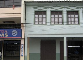 Machala, grosses Haus mit verzierter
                          Fassade