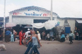 Market "Santa Clara", main
                        entrance 1 at jiron Grau