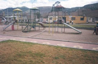 Playground Prolongaci�n Libertad,
                        children's castle, sight 01