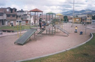 Playground Prolongaci�n Libertad,
                        children's castle, sight 02