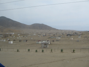 Panamericana Sur, cerros de desierto
                          ocupado 01