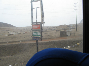 Panamericana Sur, cerros de desierto
                          ocupado 05