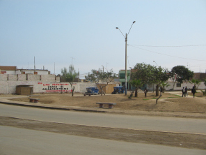 Chilca, parque con mototaxis Chilca, parque con mototaxis