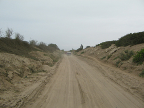 Chilca, pista de arena al mar 03