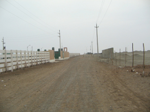 Chilca, pista con un club privado a lado
                        01