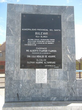 Placa memorial del "Bulevar
                                  Isla Blanca" 01
