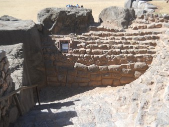 The wall in teh corridor leading to the stairs is of little stones and in different qualities - view from above