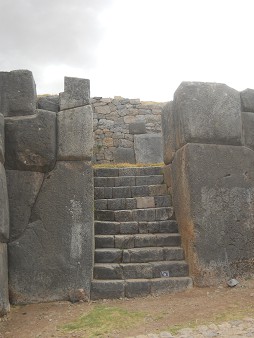 Cusco Sacsayhuam�n, another stairs with geometric cut giant corner stones 05