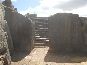 Cusco Sacsayhuam�n, one more stairs with geometric cut giant corner stones 06