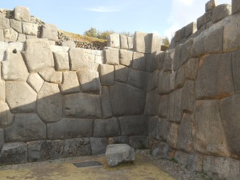 Cusco, Sacsayhuam�n, terrace 1, wall 08