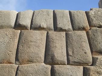 Cusco, Sacsayhuam�n, terrace 1, wall with many rectangular stones - detail 11