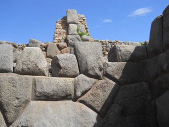 Sacsayhuam�n cuarto piso T'iopunku, muro 03