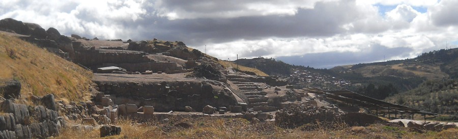 Sacsayhuam�n cuarto piso, zona de excavaciones, primer plano