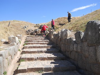 Sacsayhuam�n cuarto piso, la escalera al quinto piso