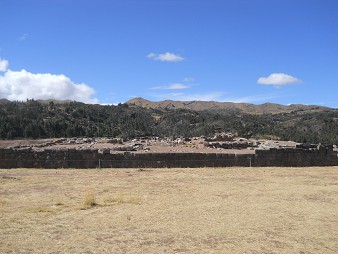 Sacsayhuam�n (Cusco), terrace 4, a long wall 02