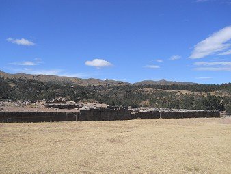 Sacsayhuam�n (Cusco), terrace 4, a long wall 03