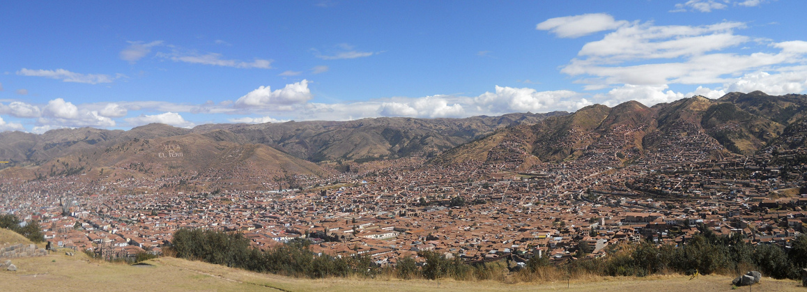 Sacsayhuam�n (Cusco), terrace 4, view to Cusco, panorama